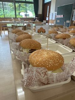 中工精機に昼がきたぁ！